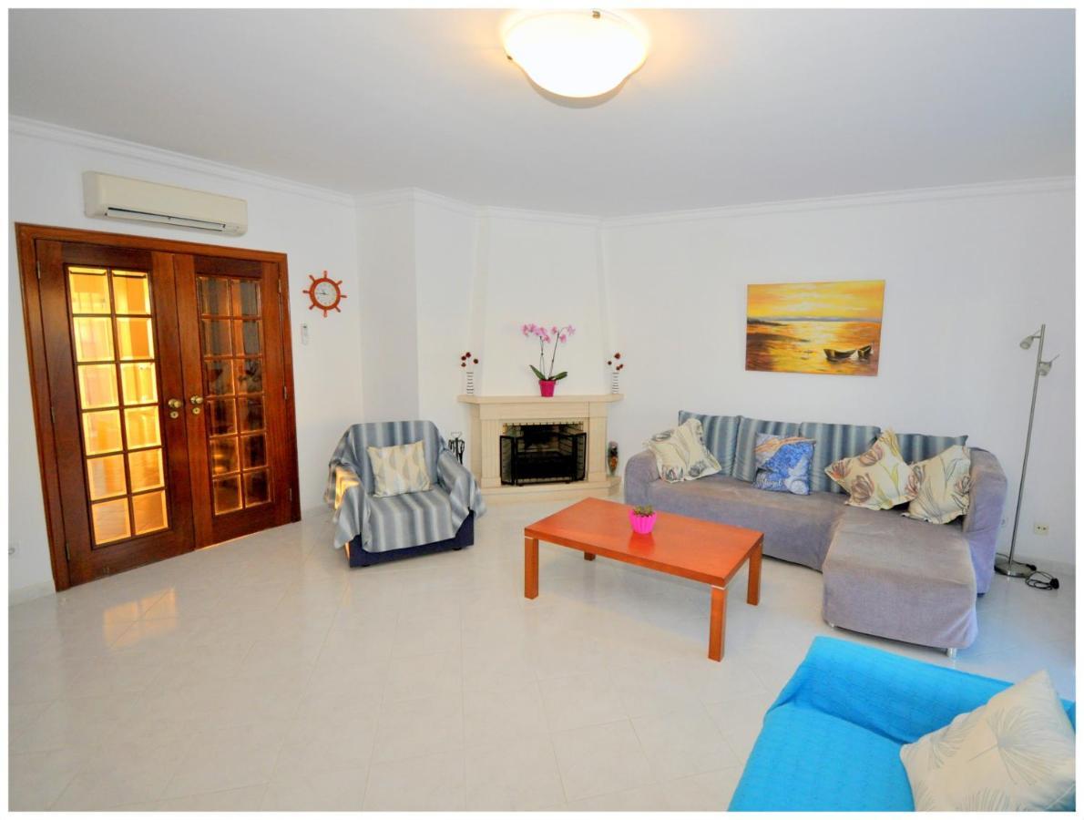 Apartamentos Capitolina كوارتيرا المظهر الخارجي الصورة